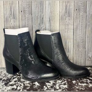 *Brand New*Sofft Welling Textured Leather Ankle Booties